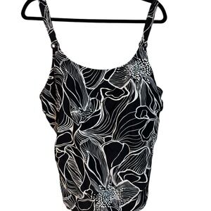 Black and White Fitted Tankini Top in 3X